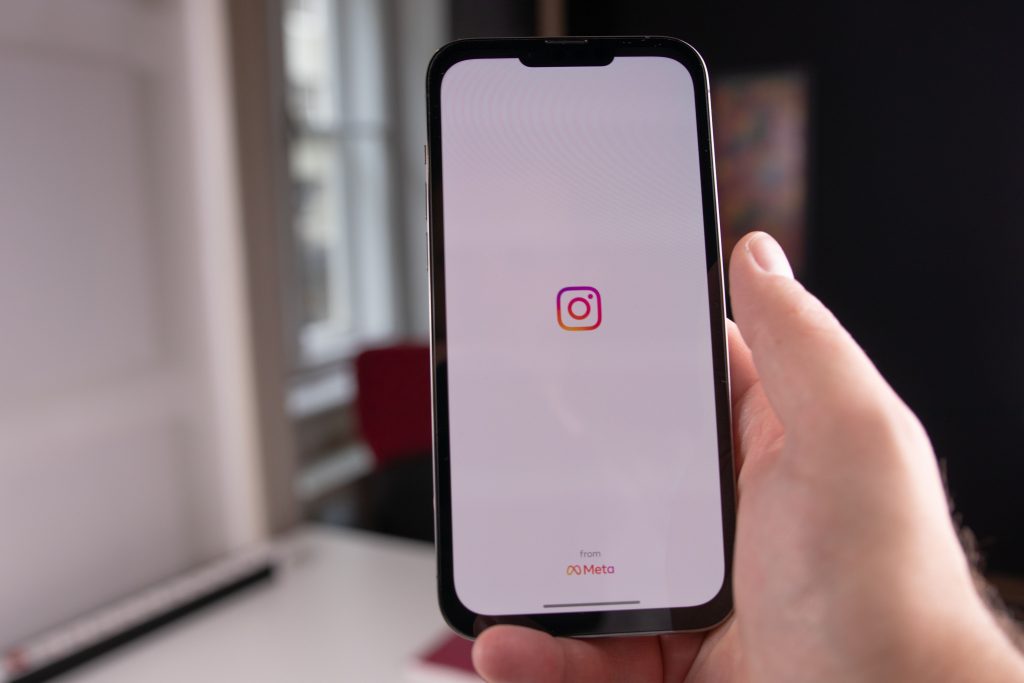 Why do so many product recommendations suck in ecomm stores? & What’s the worst product recommendation you’ve ever seen?